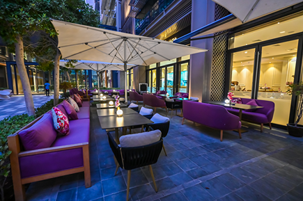 FrenchBristo_OutDoor